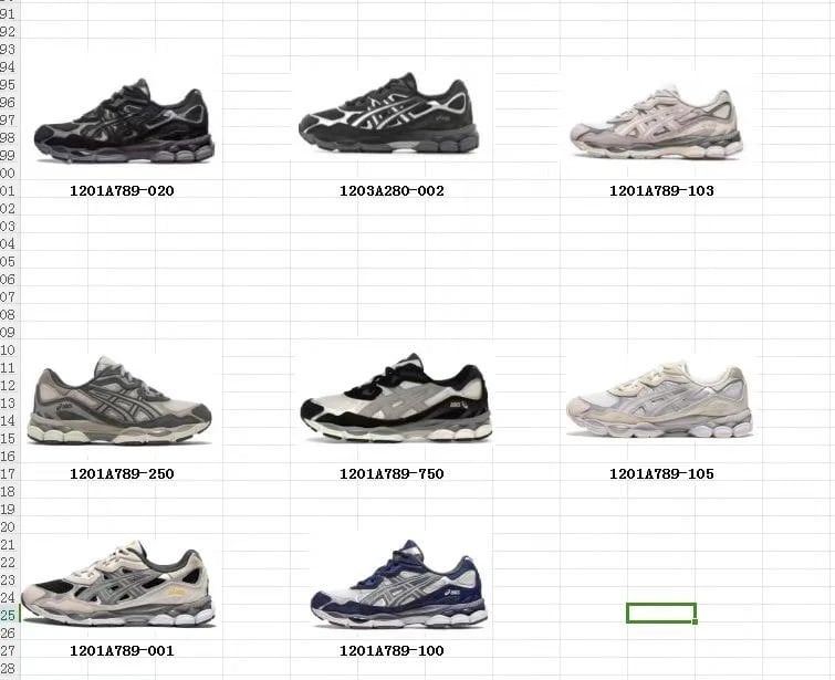 Asics Sneakers