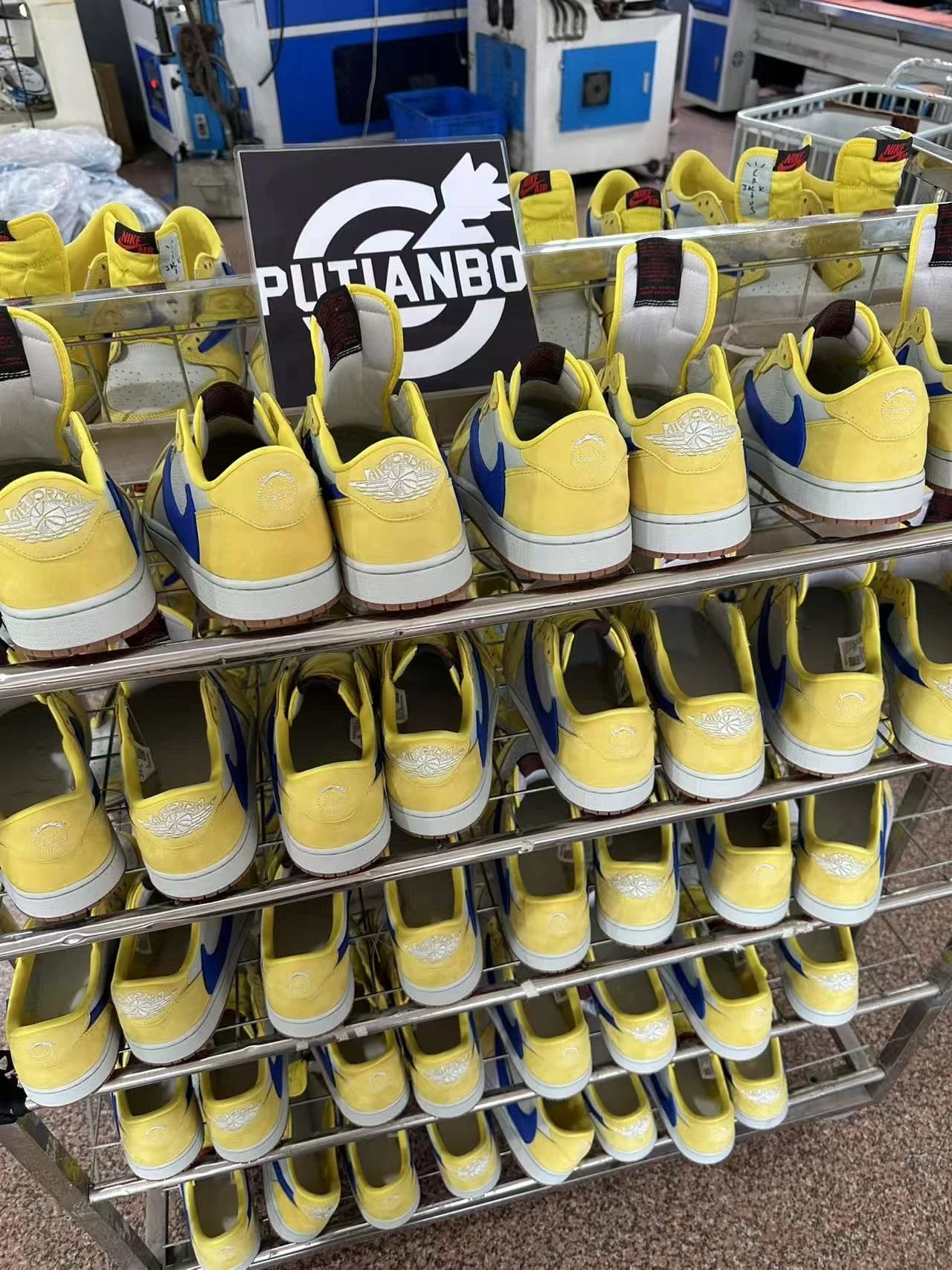Nike Sneakers