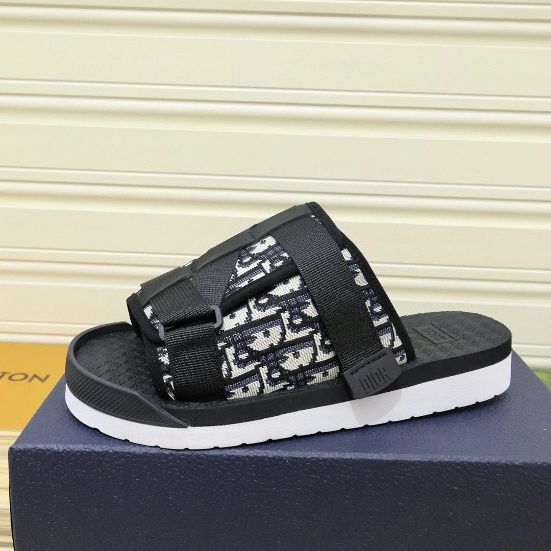 Dior Shoes