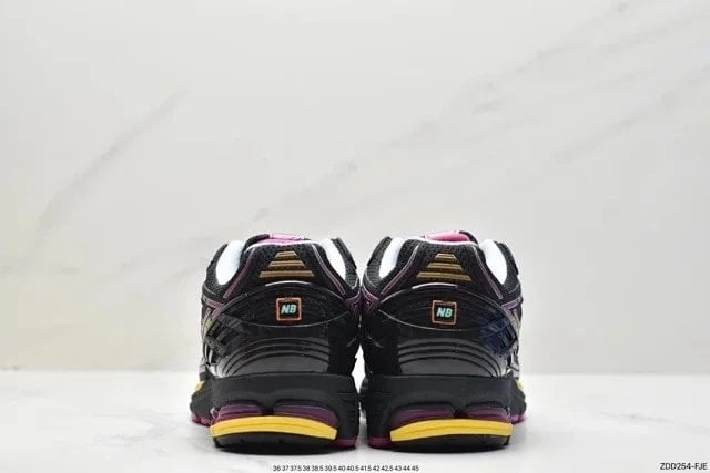 New Balance M1906RCP Sneakers