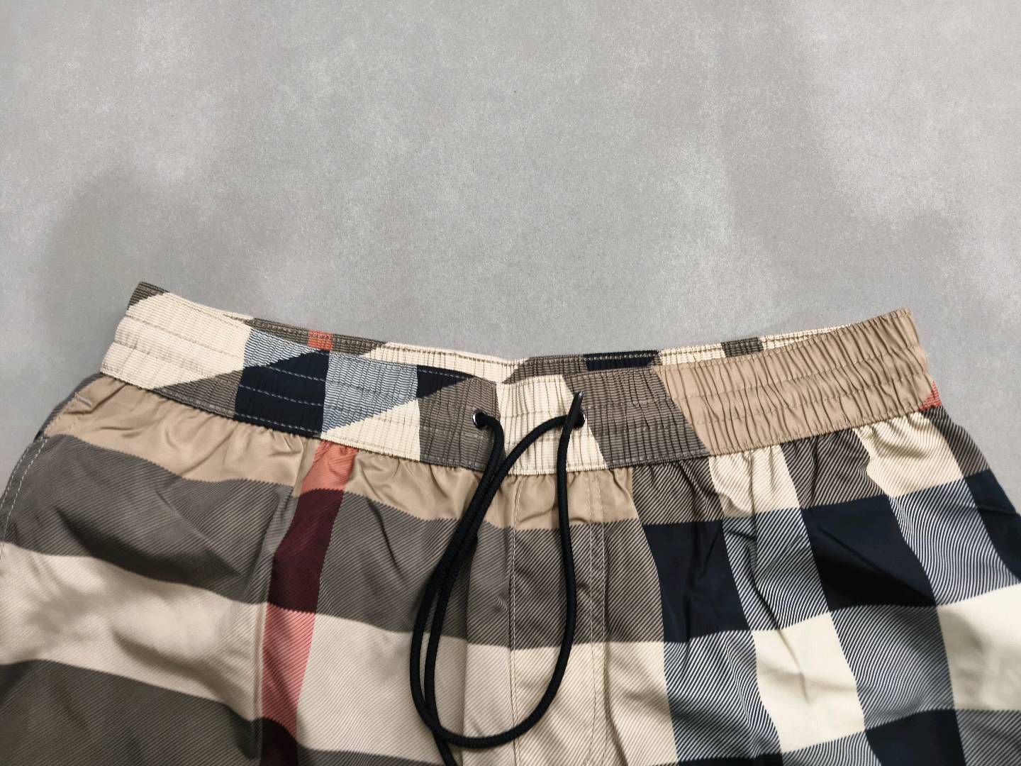 Burberry Check Shorts QC