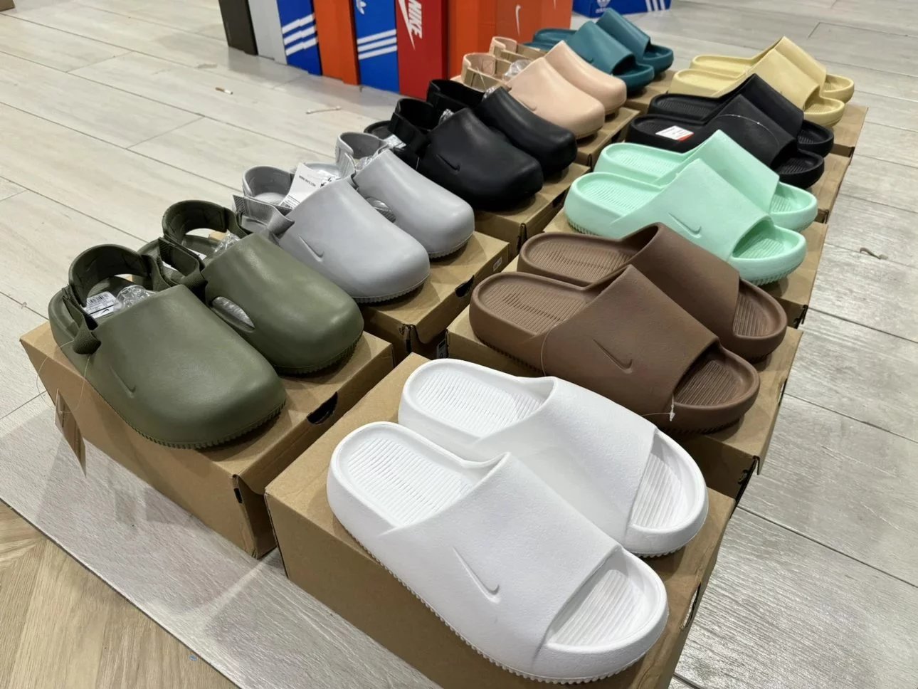 Nike Calm Slide