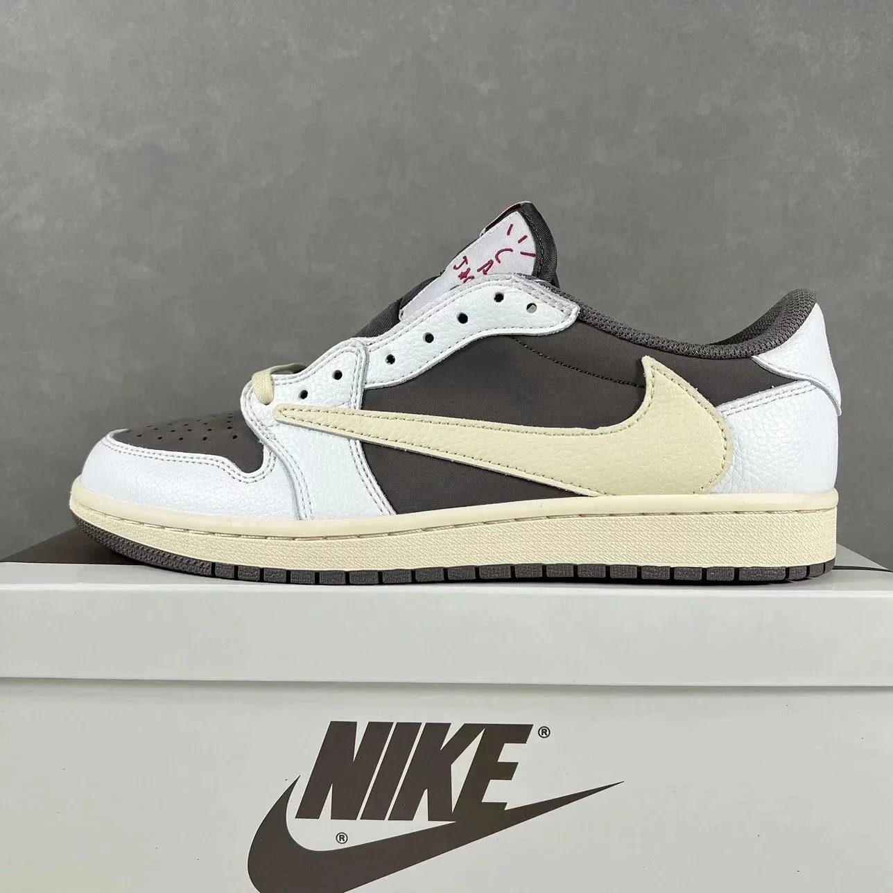 Nike Air Jordan 1 Low Travis Scott