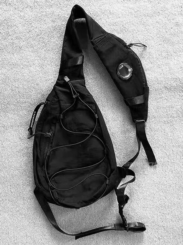 C.P.COMPANY Sling Bag