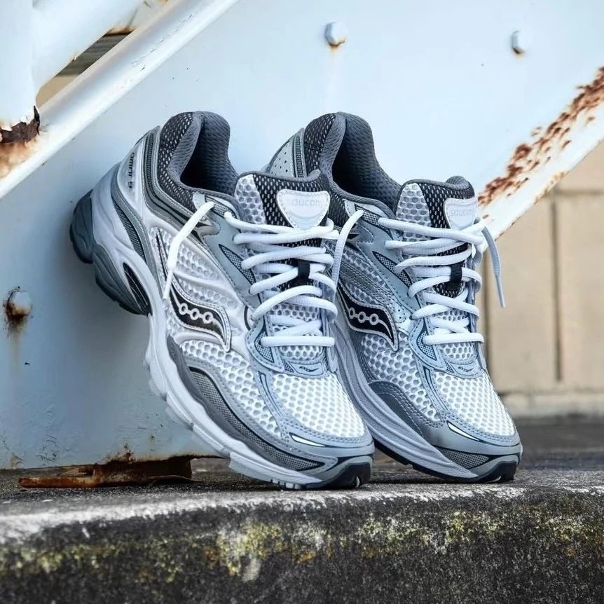 Saucony Pro Grid Omni 9