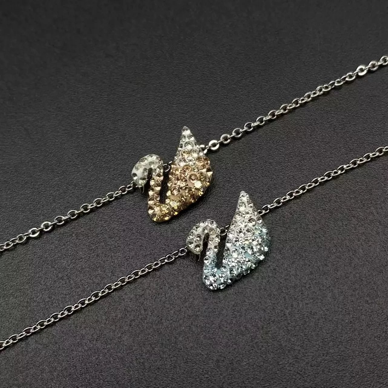 Necklace gradient color swan highest version alloy gold plating process, internet famous popular styles, ins style couple same style