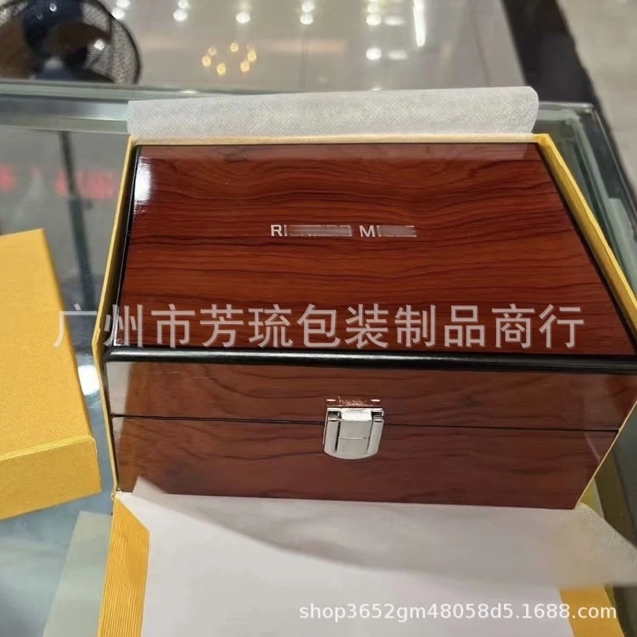 RI MILE wooden watch box