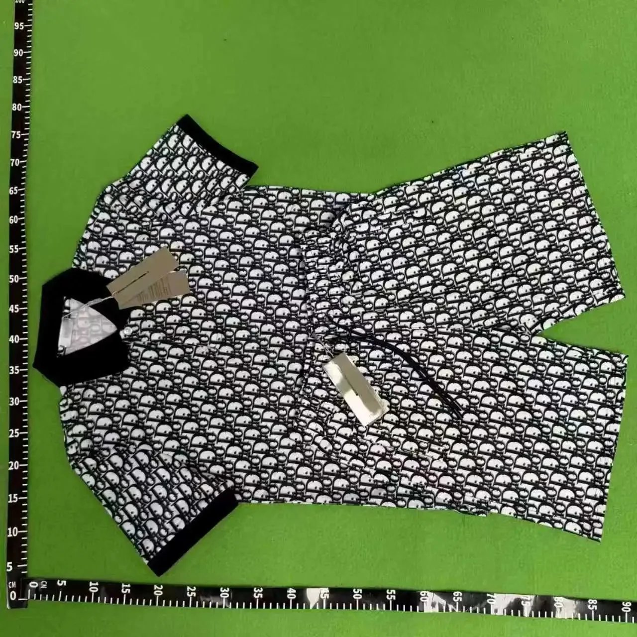 2XX--清仓特价短袖套装合集Whatsapp+86 1331 2897 184