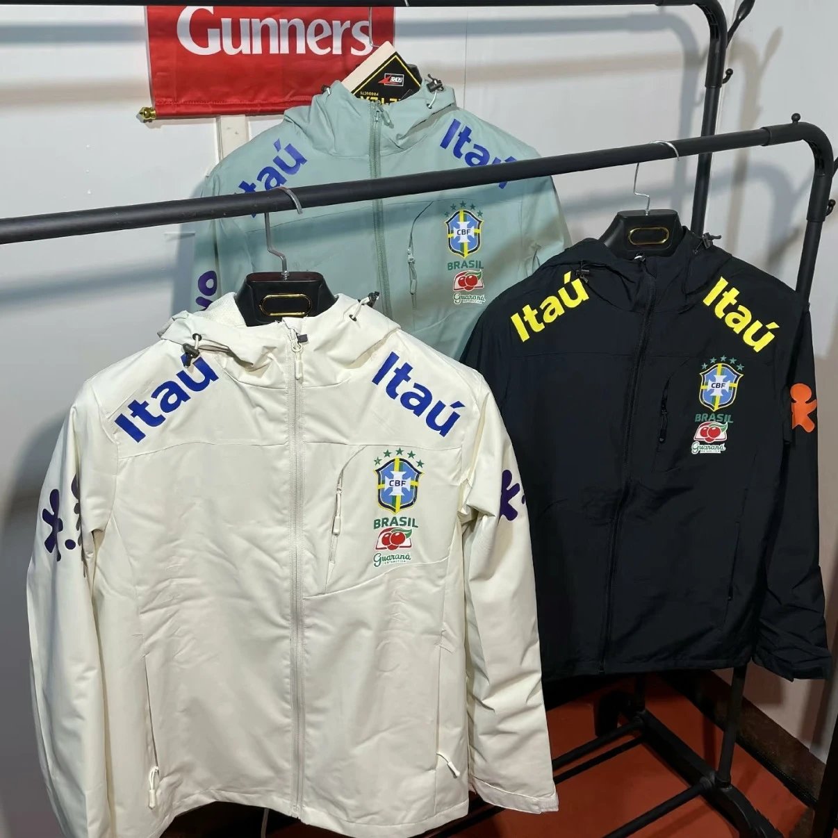 Itaú Brasil Jacket