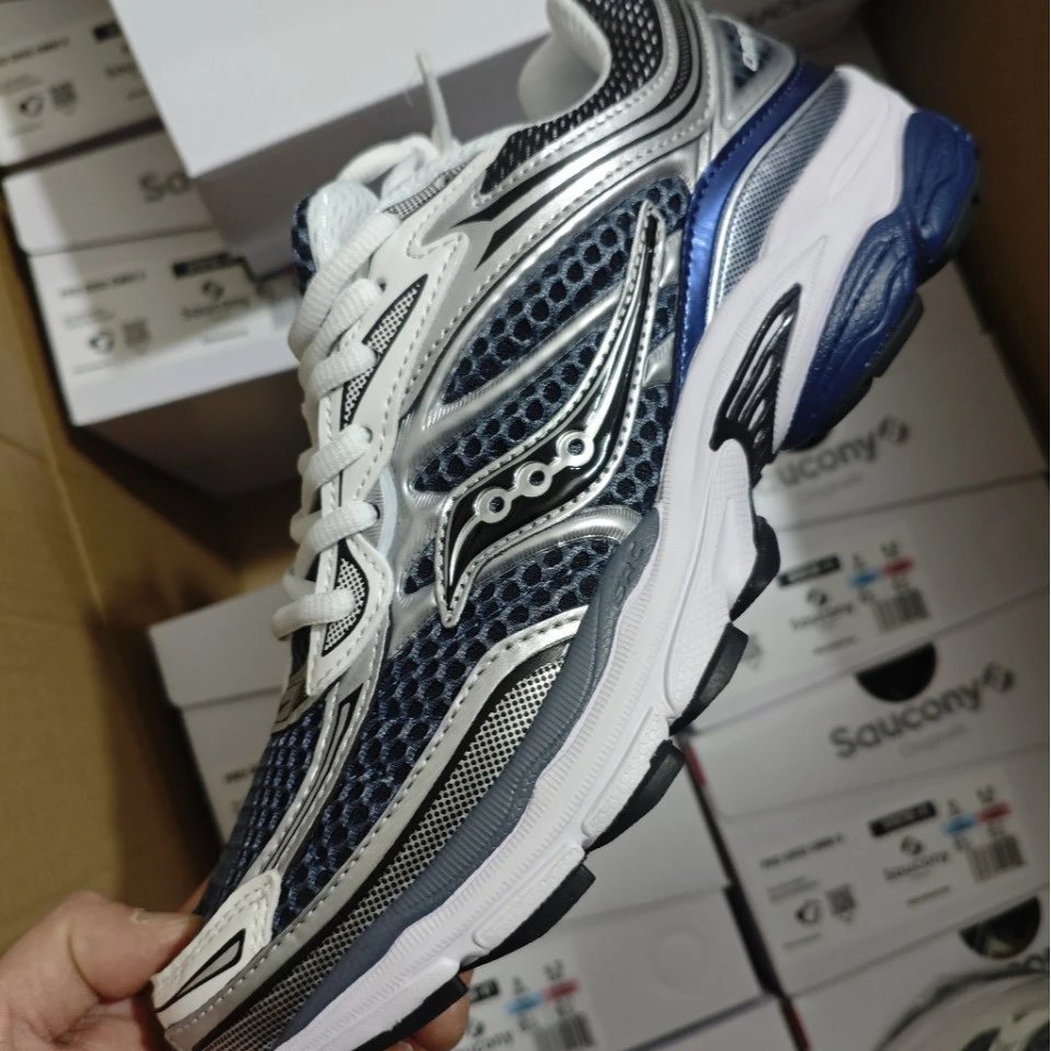 Saucony