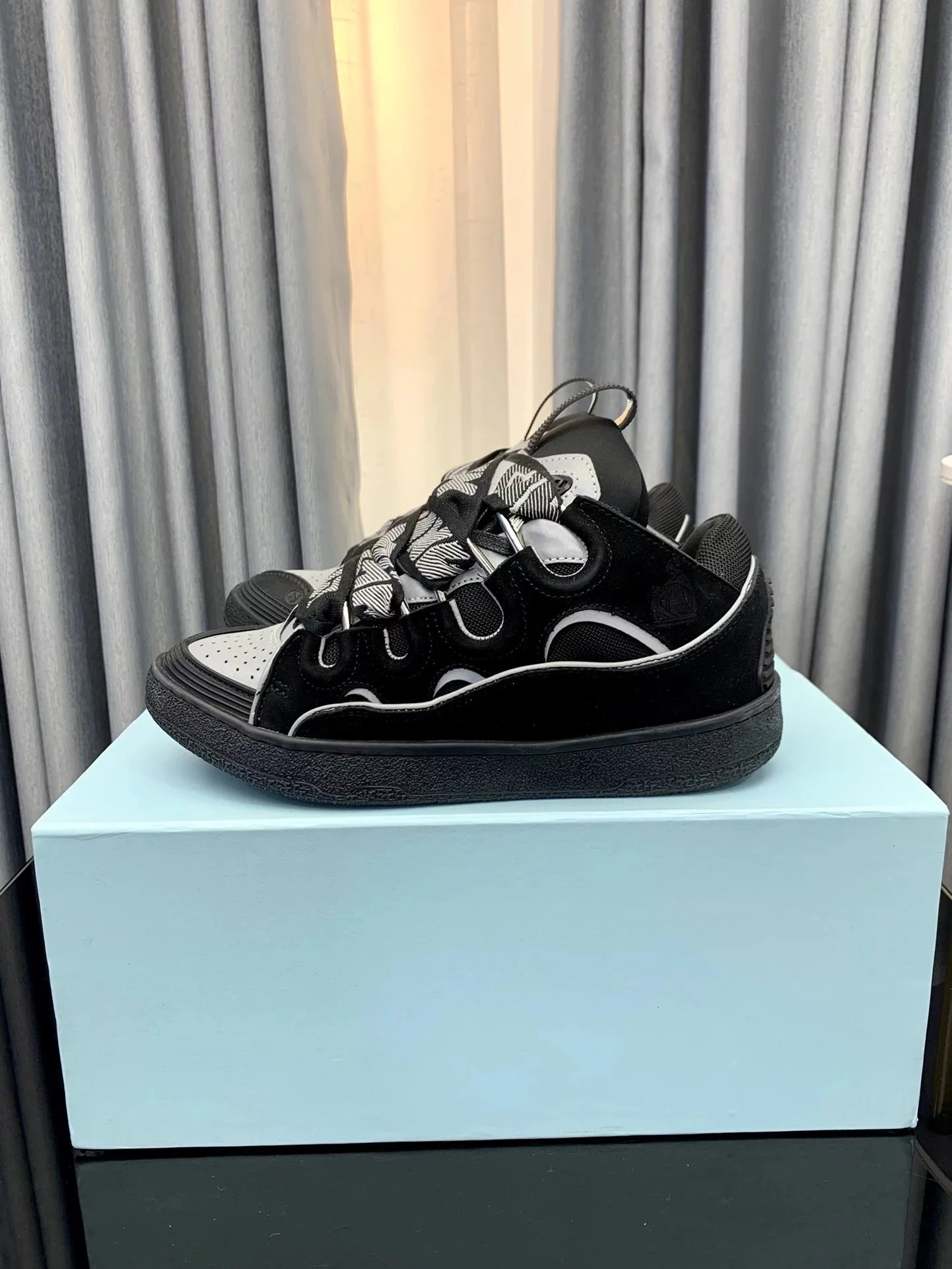 Lanvin Curb Sneakers