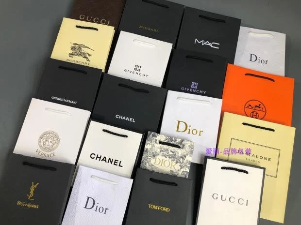 名牌包装袋围巾香水礼品盒大牌购物纸袋装饰道具礼品袋品牌手提袋