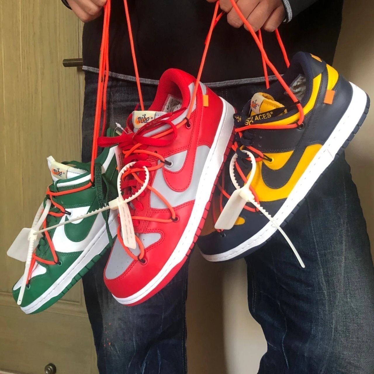 Nike Dunk Low Off-White Collection
