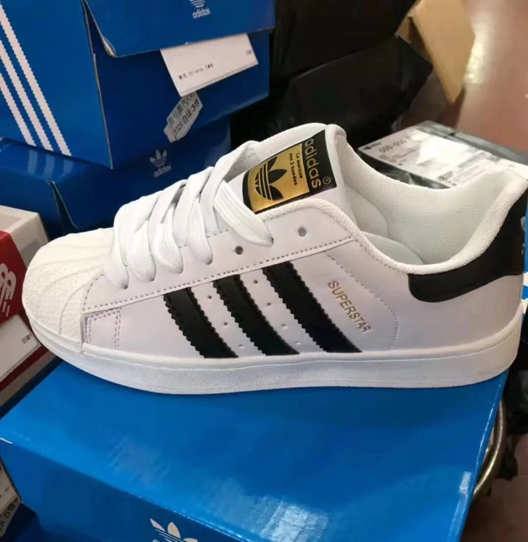 Adidas Superstar