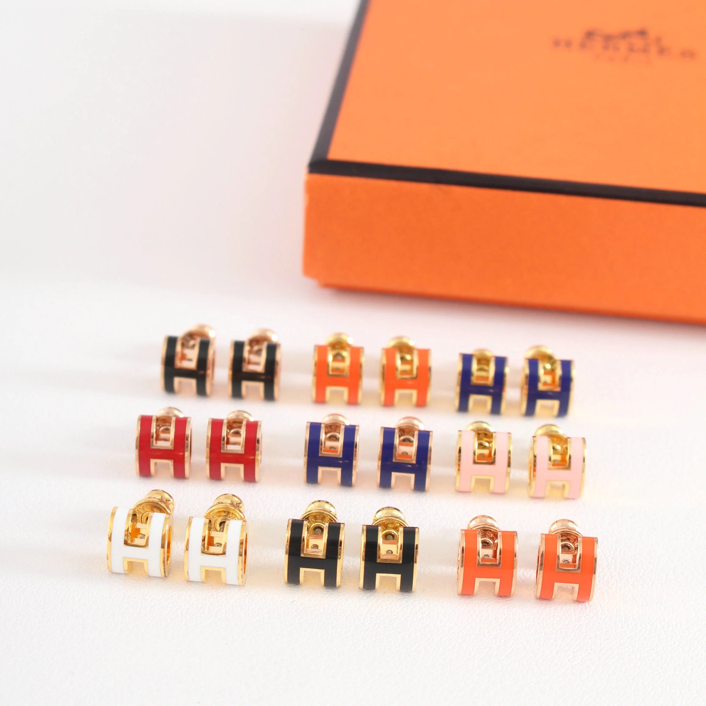 Unknown Accessories