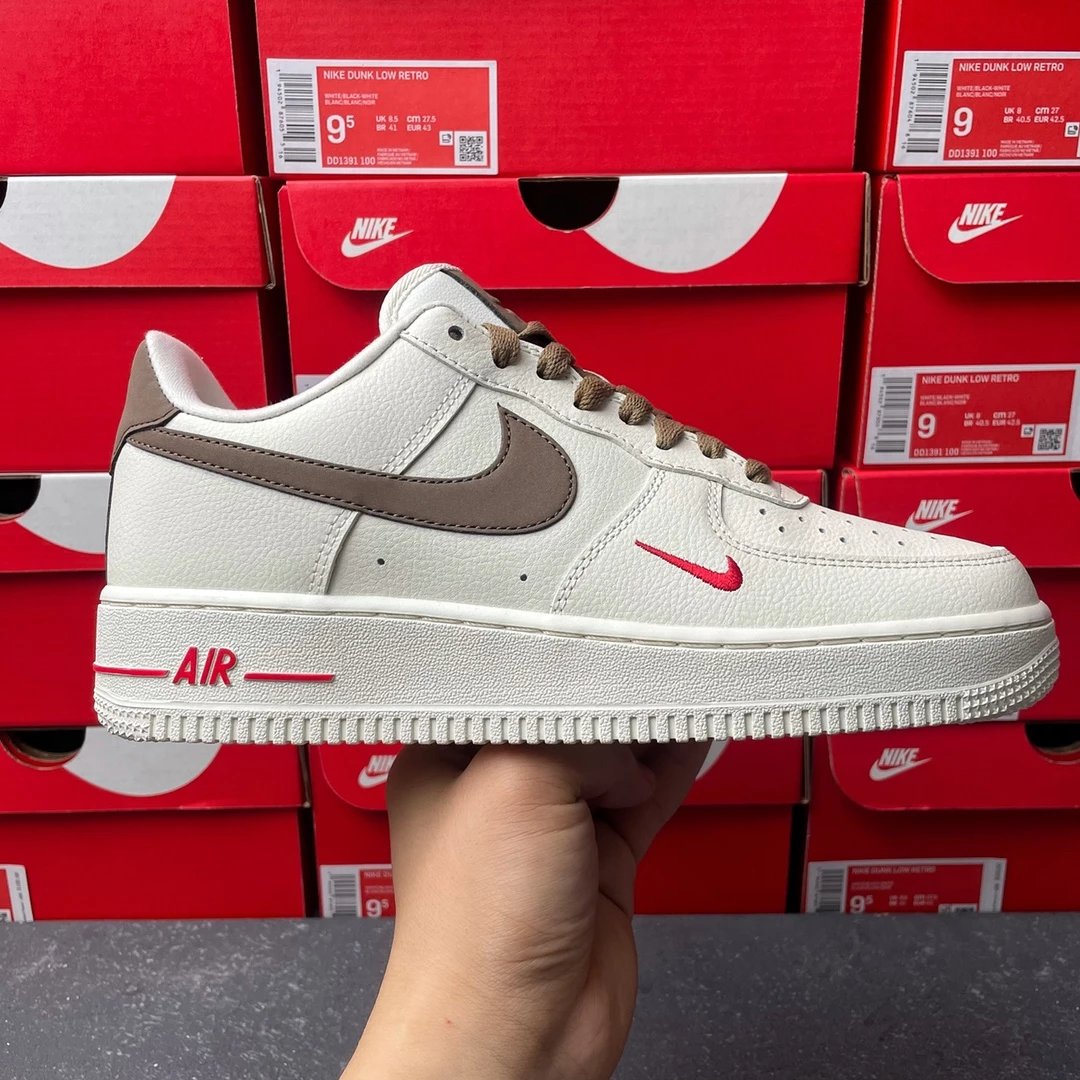 Nike Air Force 1 Low White Chocolate