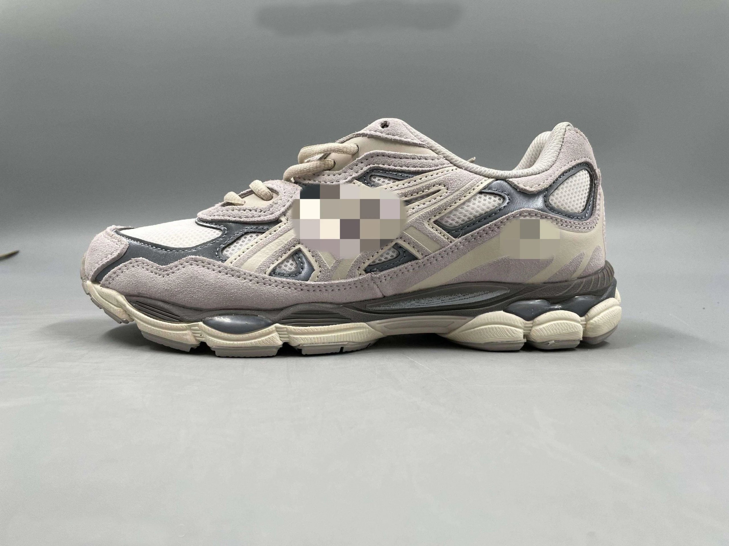 ASICS Gel-Kayano