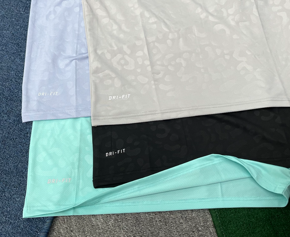 1528 长袖