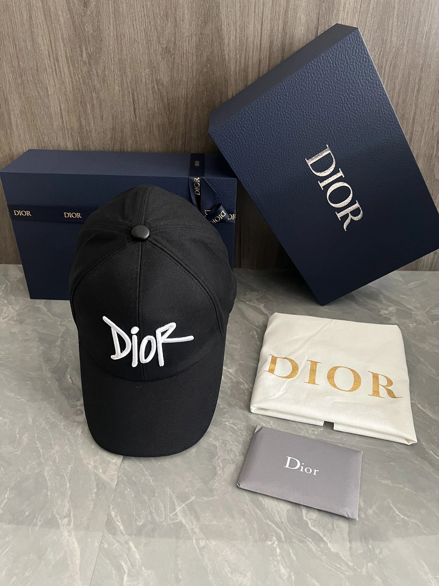 D.i.o.r棒球帽