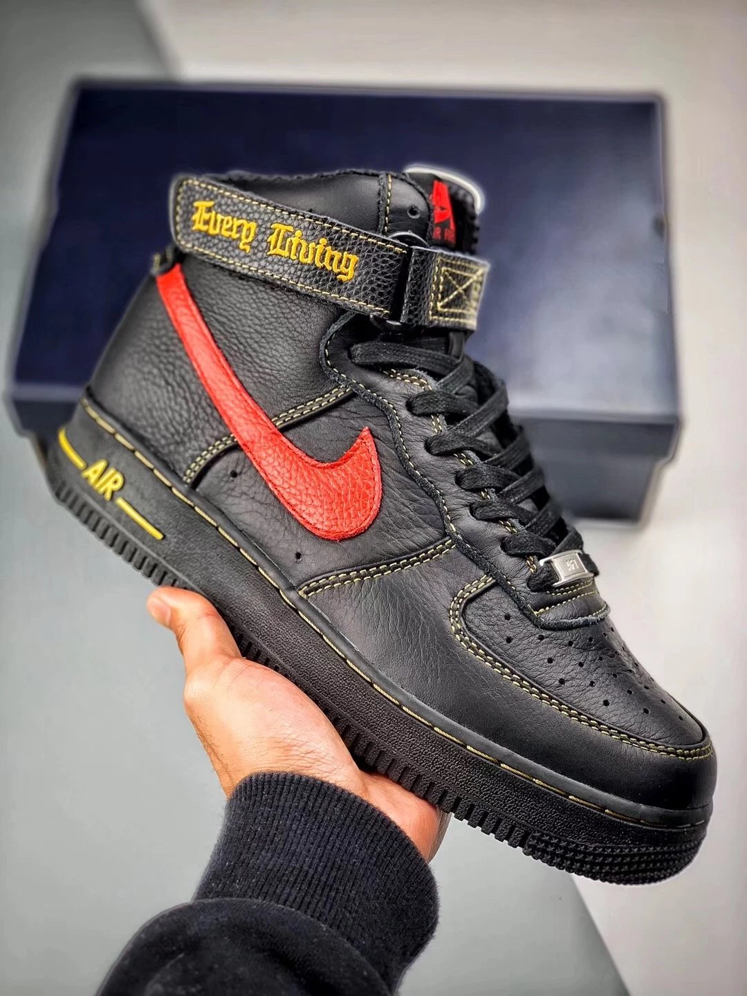 VLONE x N1keL@b A1r Force 1