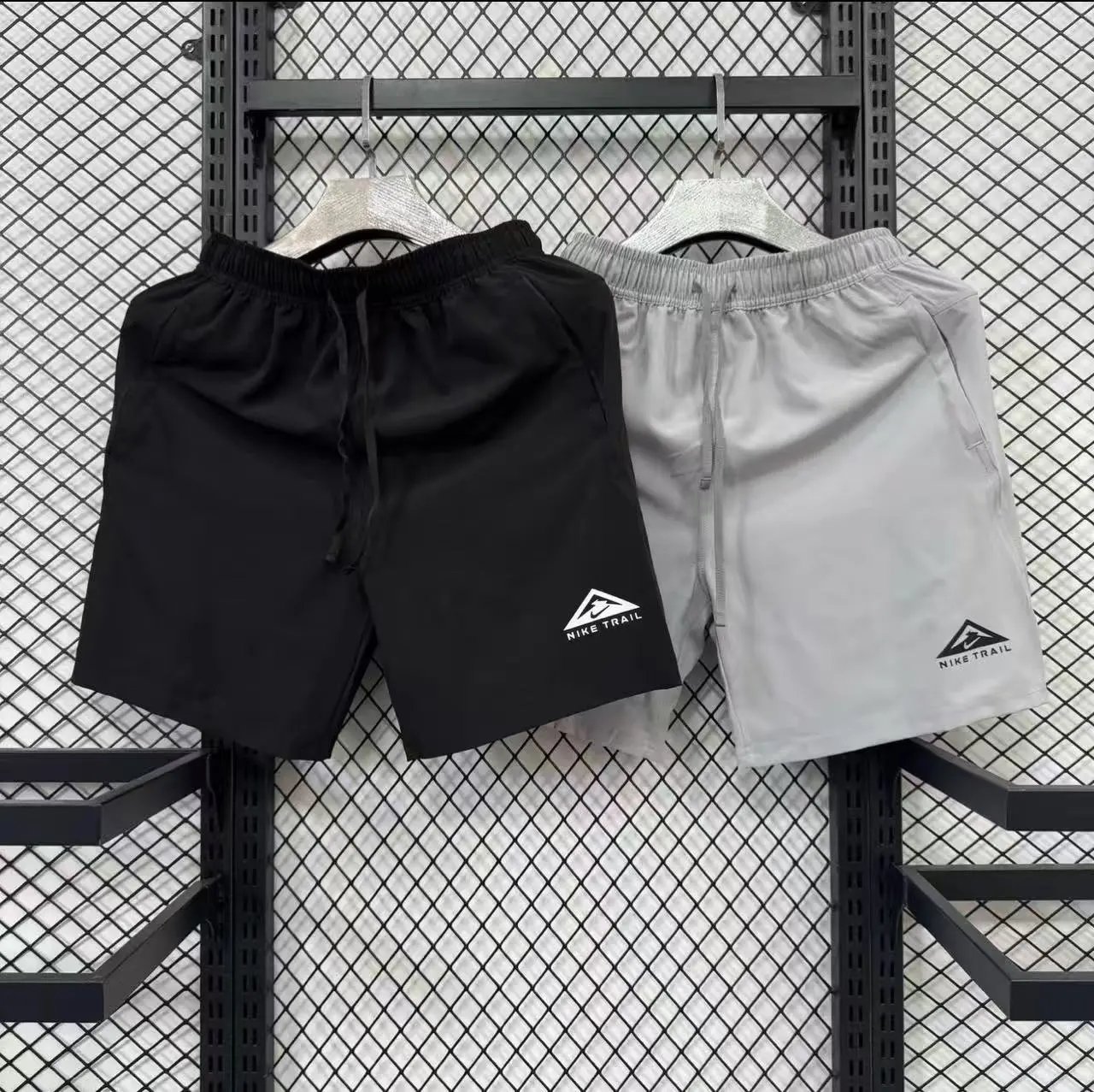 NIKE TRAIL shorts
