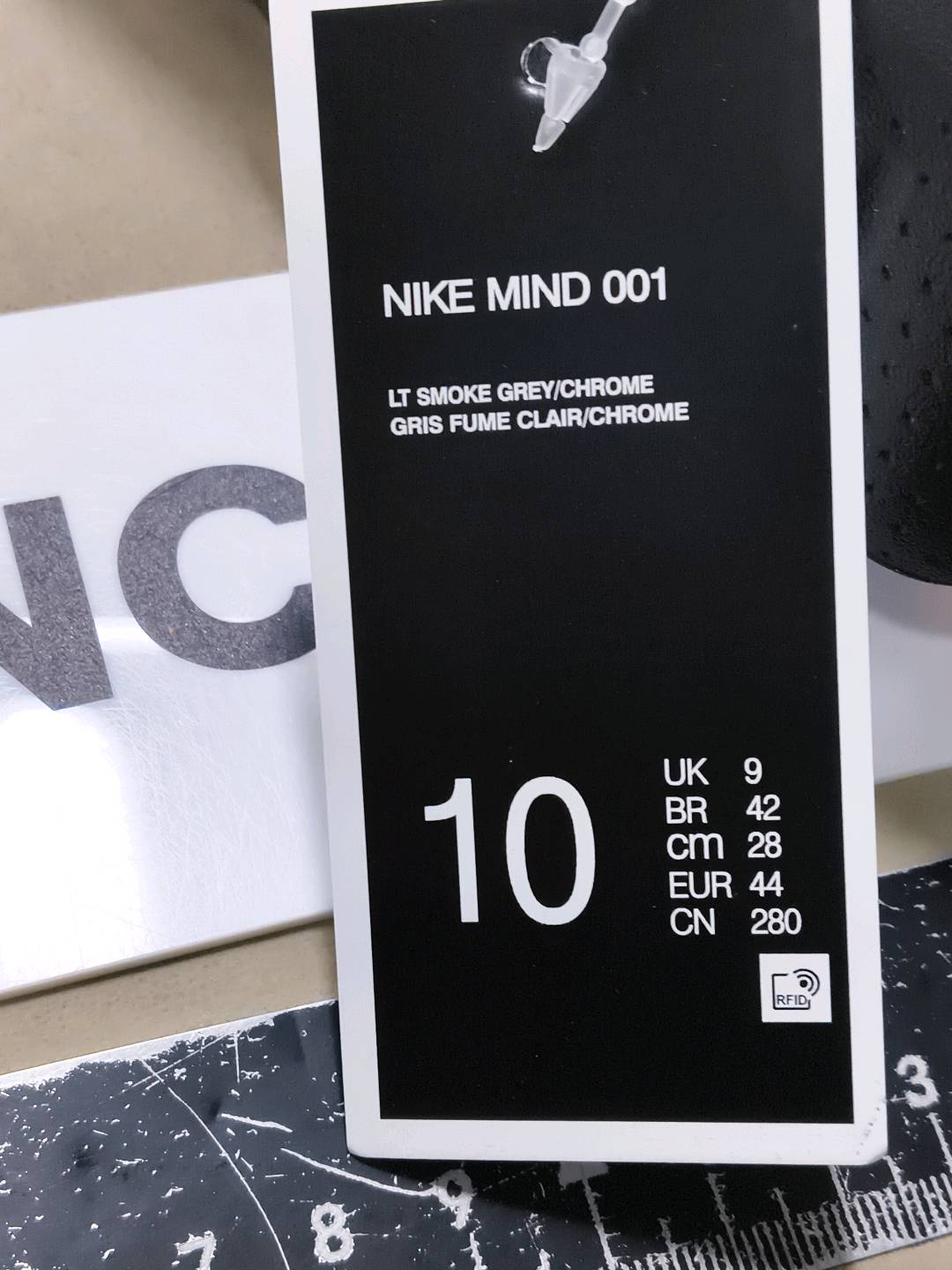 Nike Mind 001 LT Smoke Grey/Chrome QC