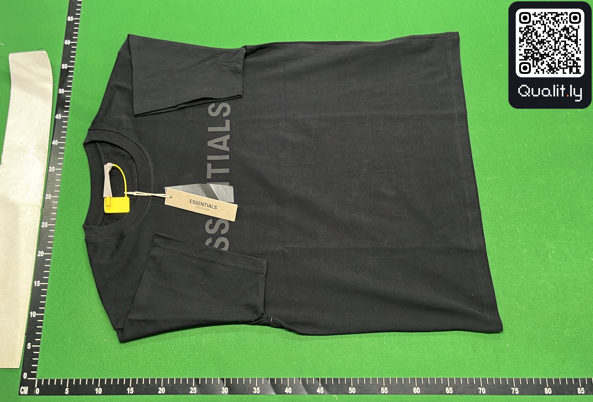 T-shirt — foto QC 2 di 4