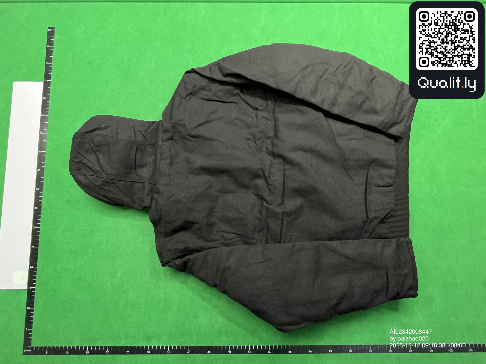 Jacket QC photo 2 of 8