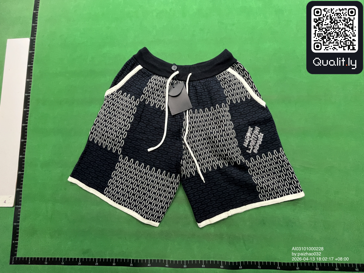 Sweater QC photo 3 of 26