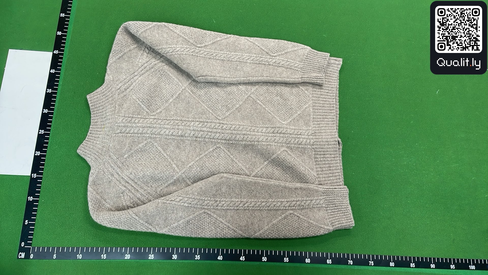 Sweater QC photo 3 of 4