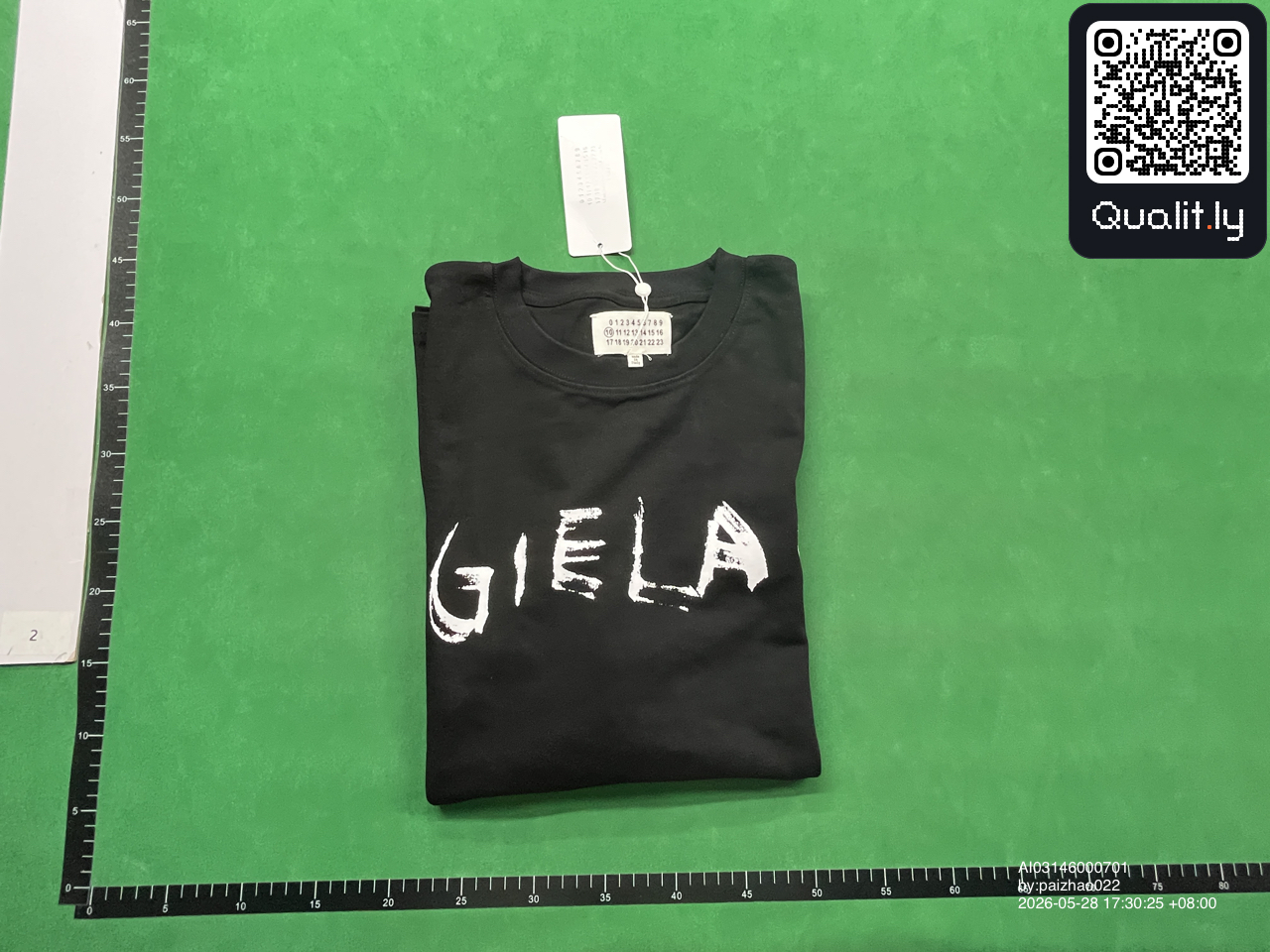 T-shirt — foto QC 1 di 101