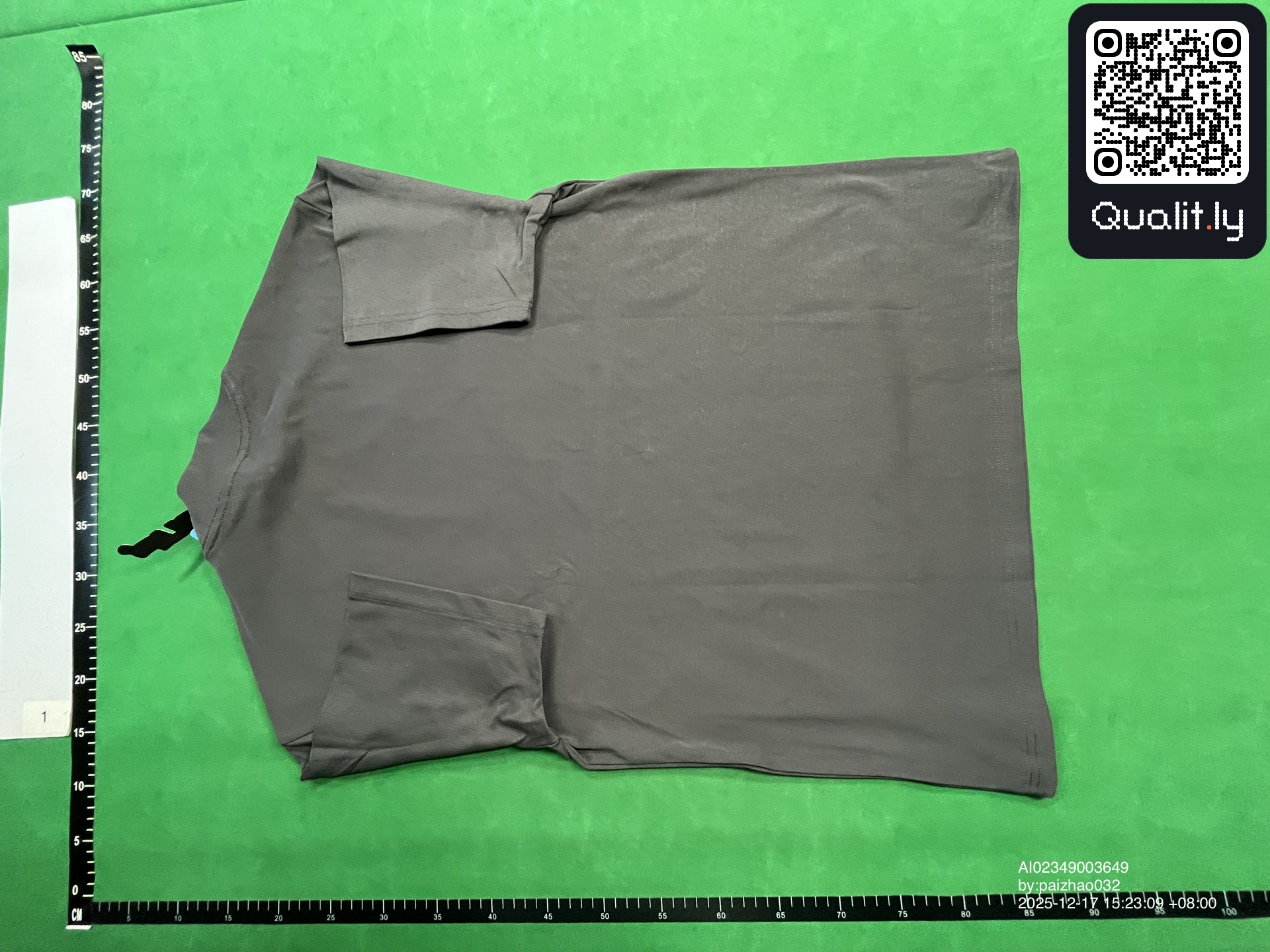 Tricou — fotografie QC 2 din 4