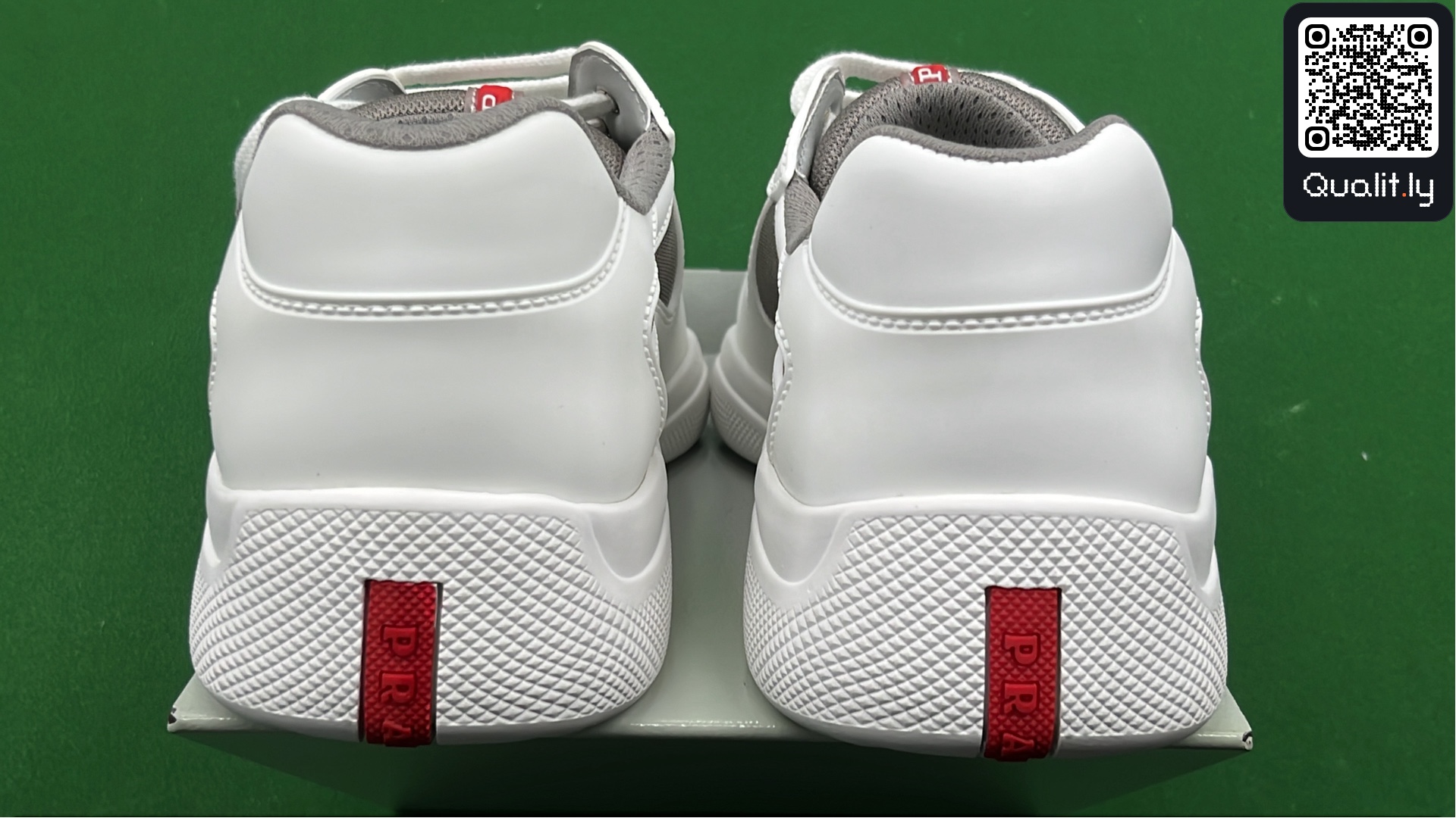 Sneakers QC photo 3 of 6