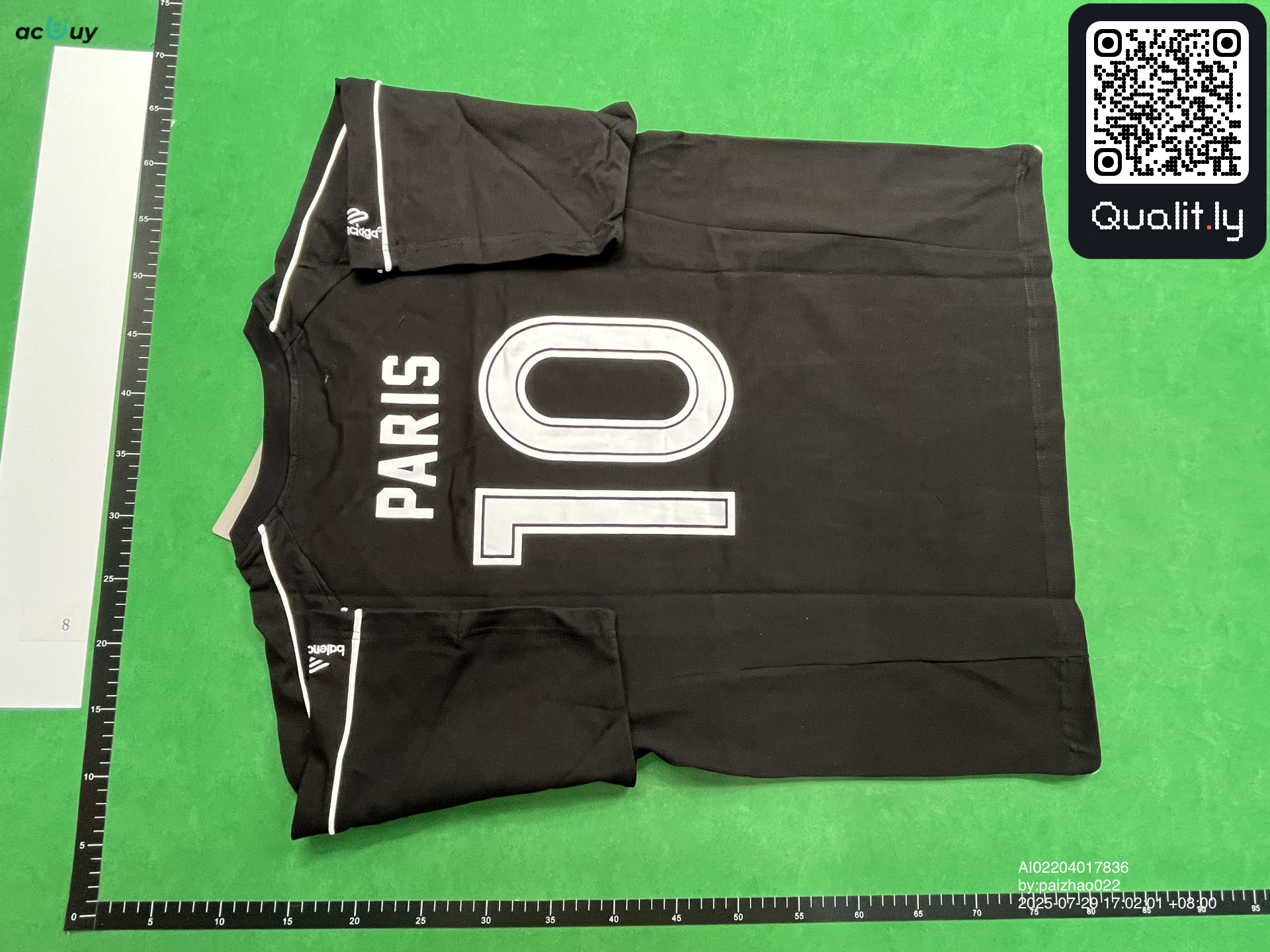 T-shirt — photo QC 2 sur 4