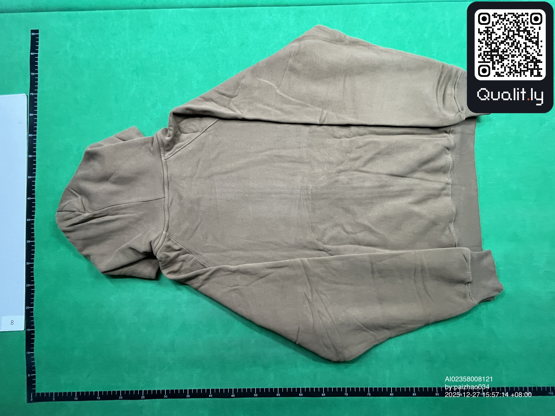 Hoodie QC photo 3 of 54