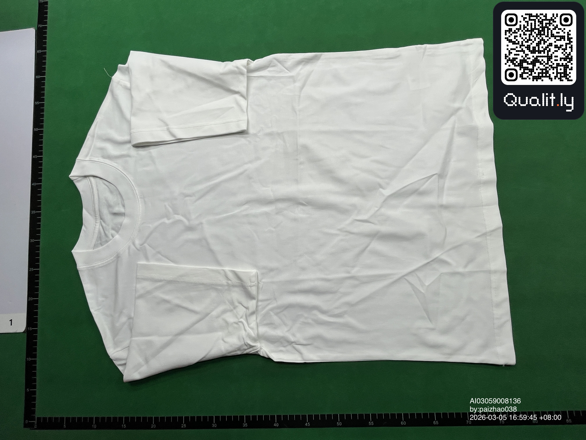 T-shirt — foto QC 3 di 48