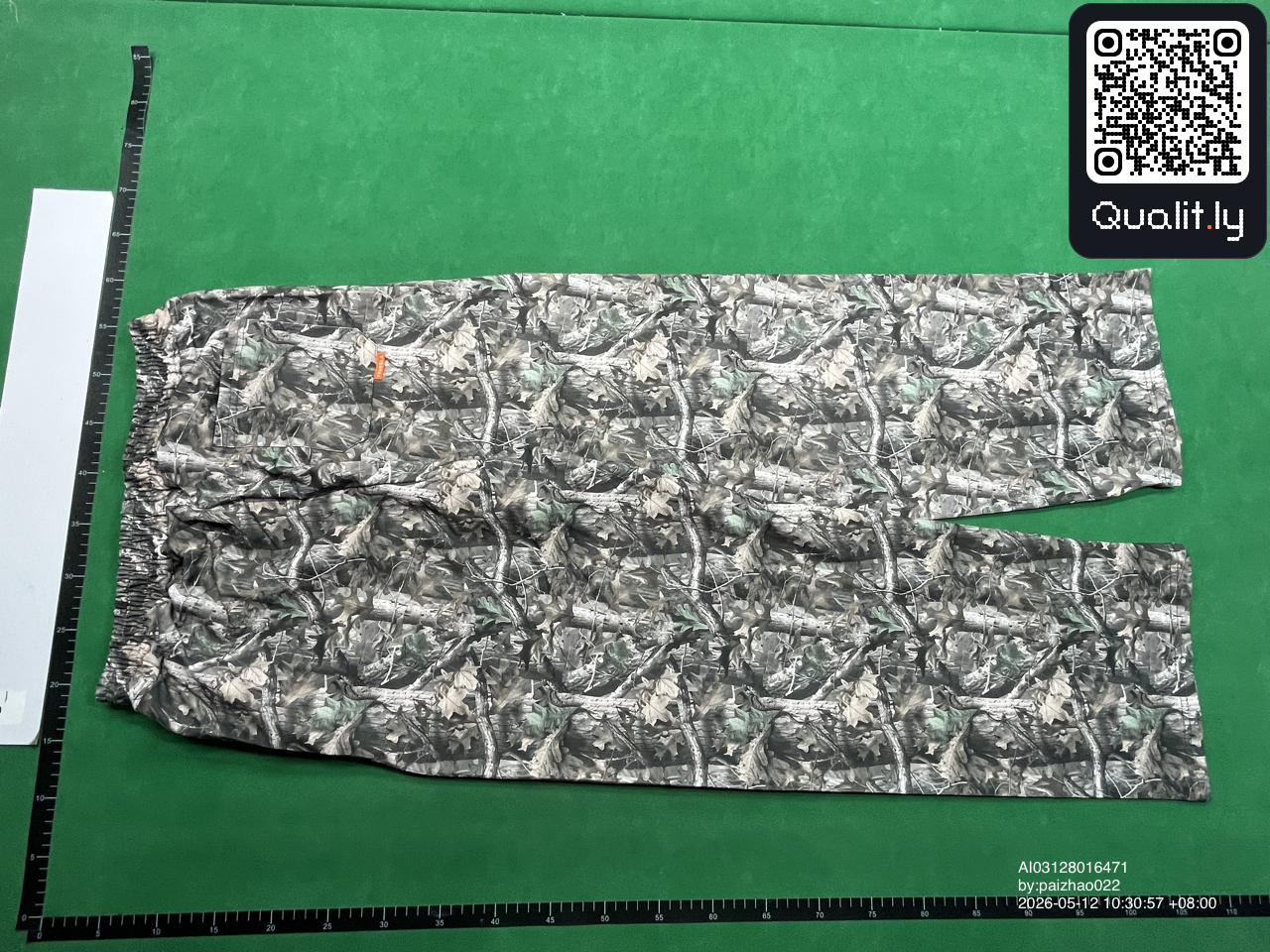 Pants QC photo 3 of 54