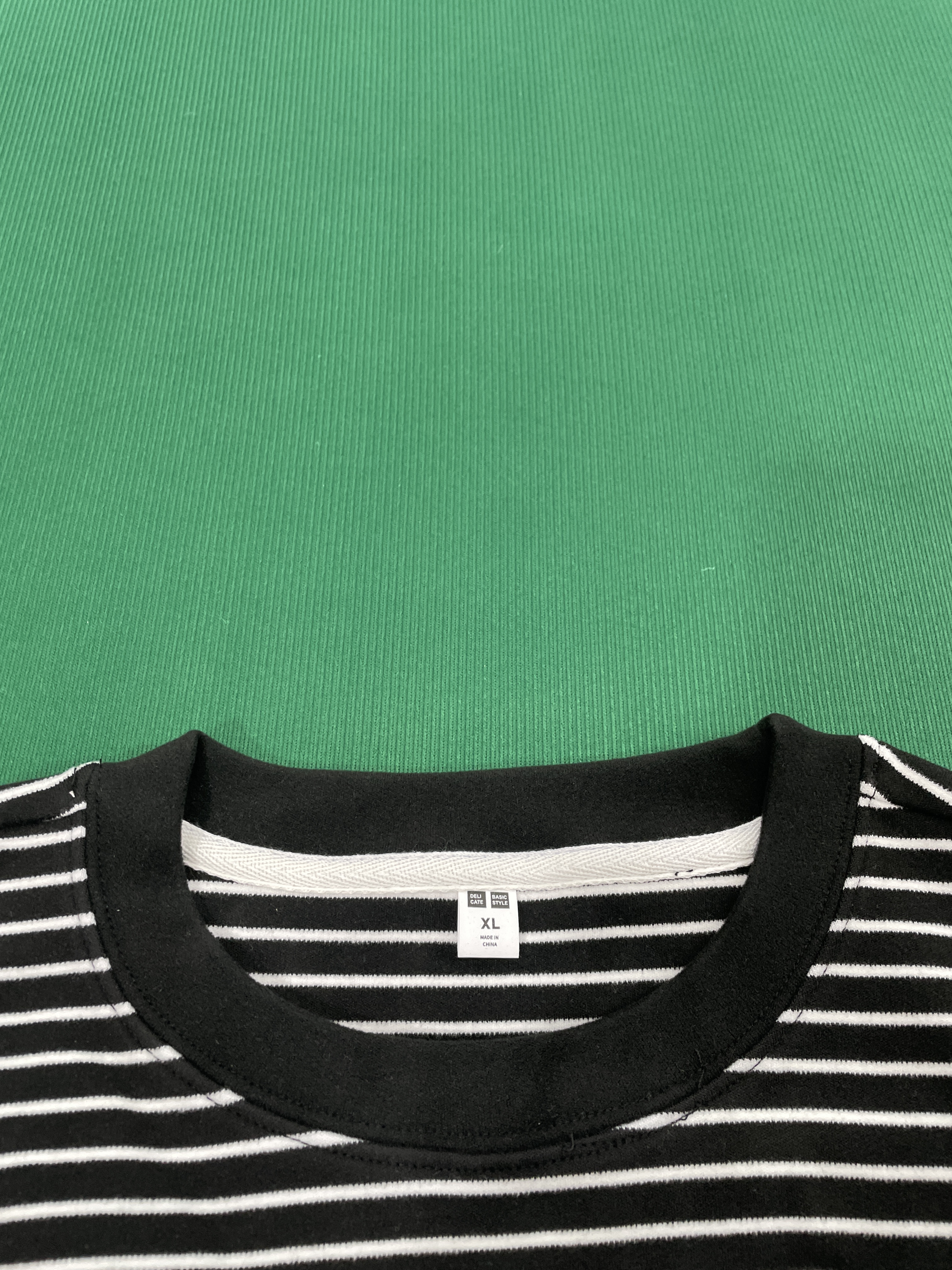 T-Shirt — QC-Foto 3 von 5