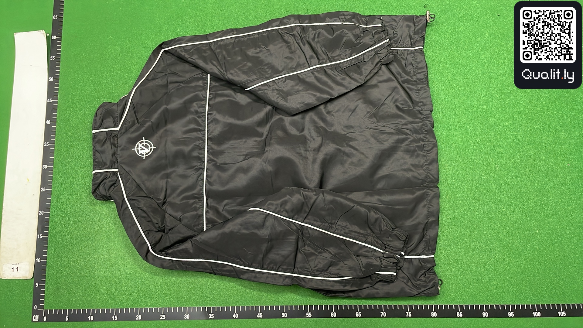 Tracksuit QC photo 3 of 133