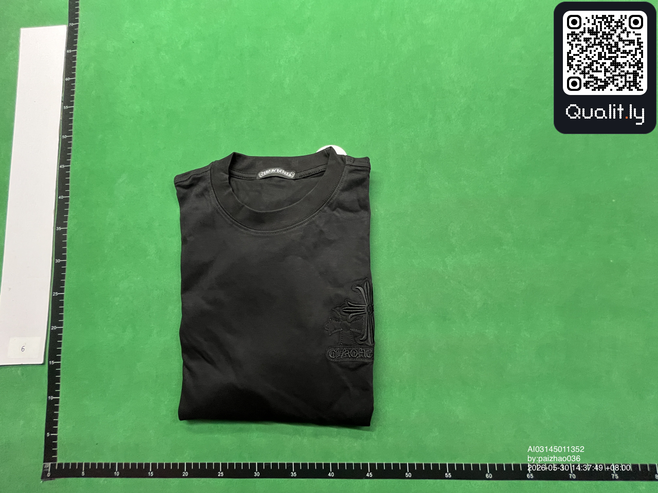 T-shirt — photo QC 1 sur 8