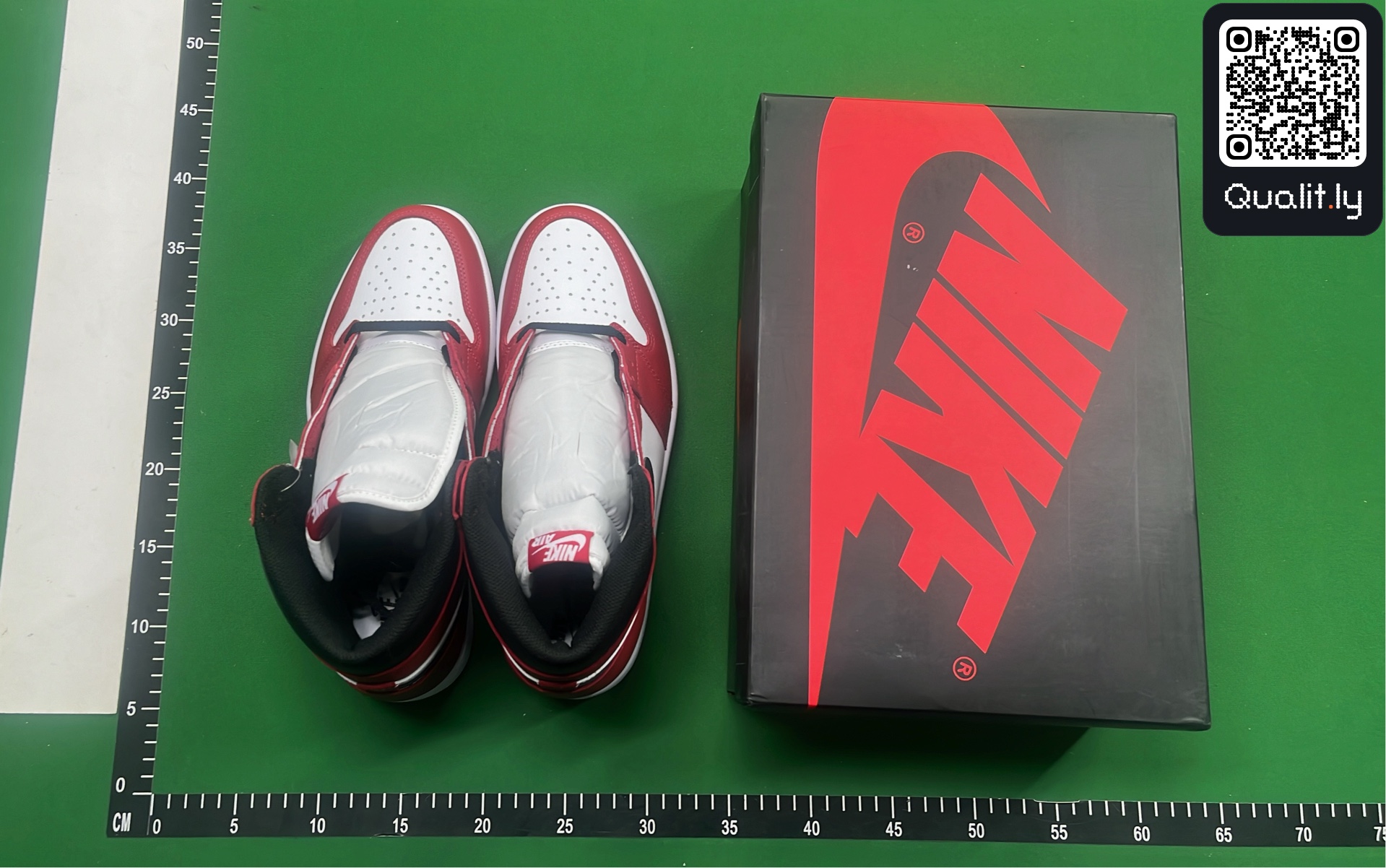 球鞋 QC 照片 1 / 26