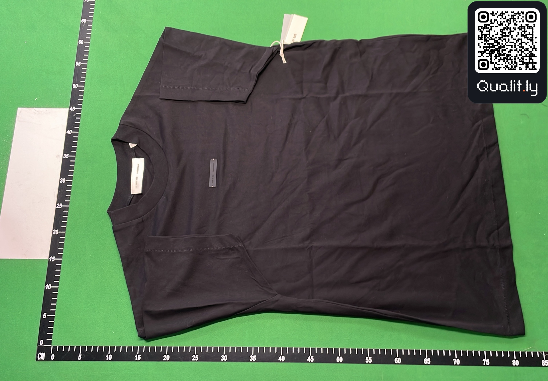 T-shirt QC photo 2 of 124