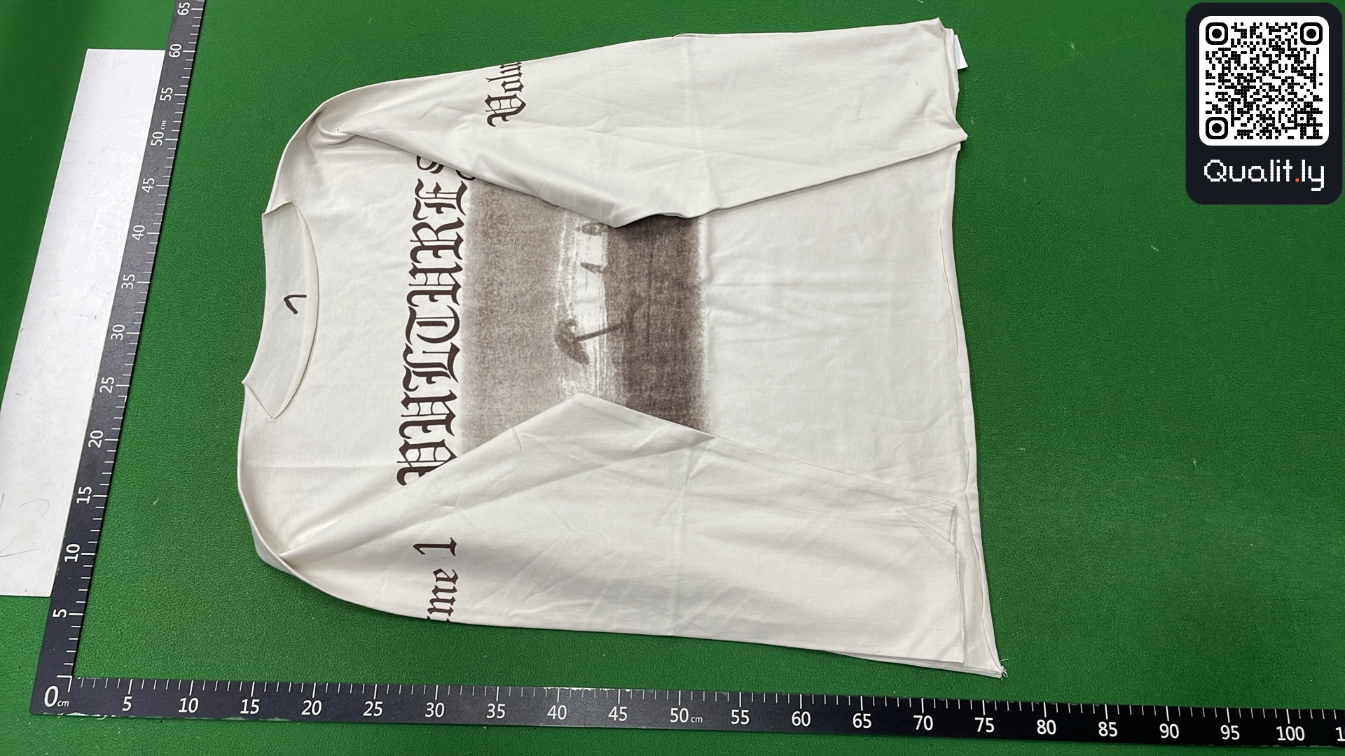 T-shirt — foto QC 2 de 8