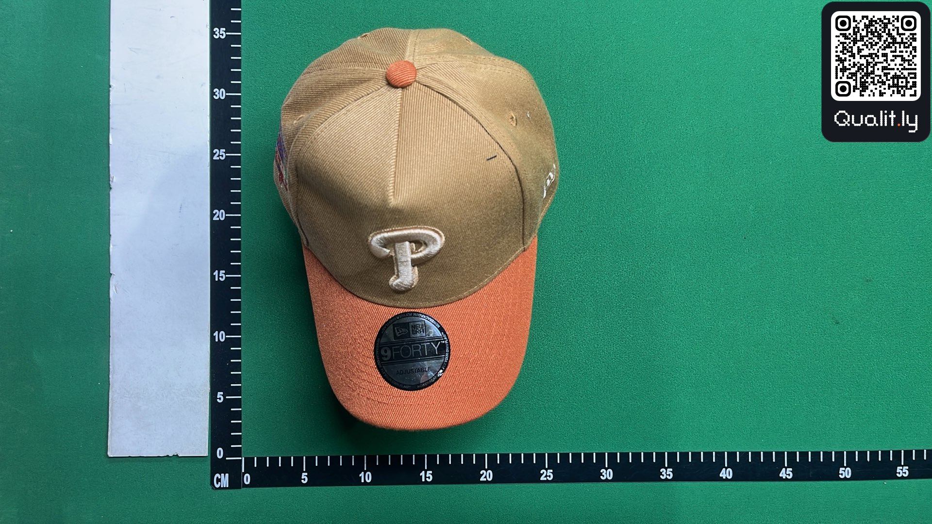 Pet — QC-foto 1 van 54