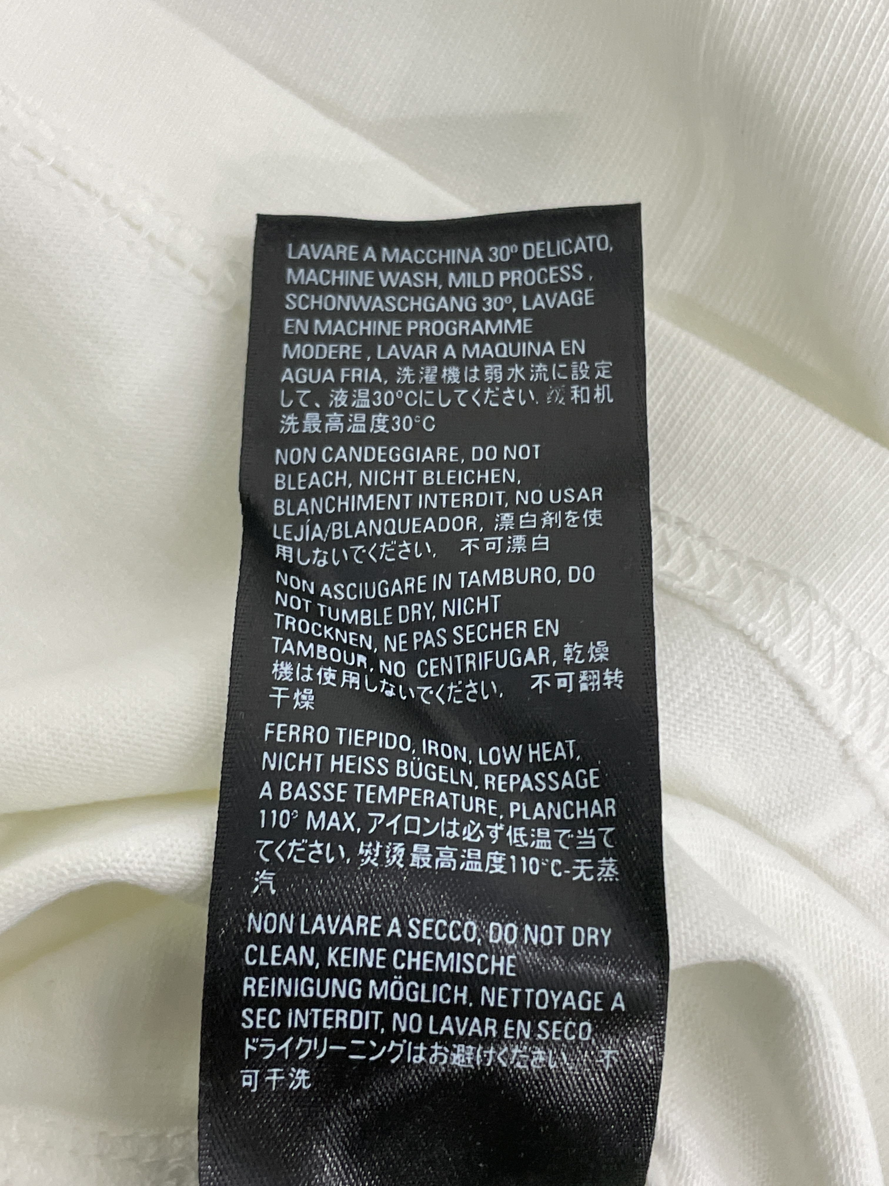 T-shirt — foto QC 3 de 6