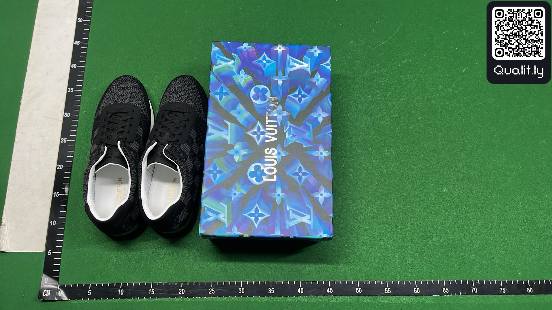 Sneakers — QC-foto 1 van 12