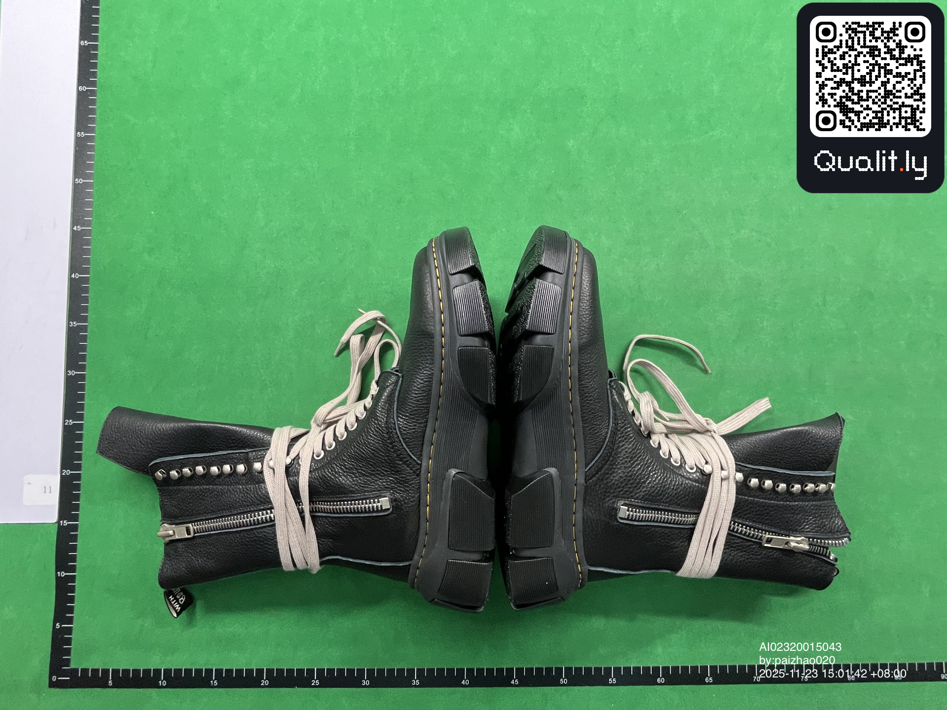 Botas — foto QC 3 de 12
