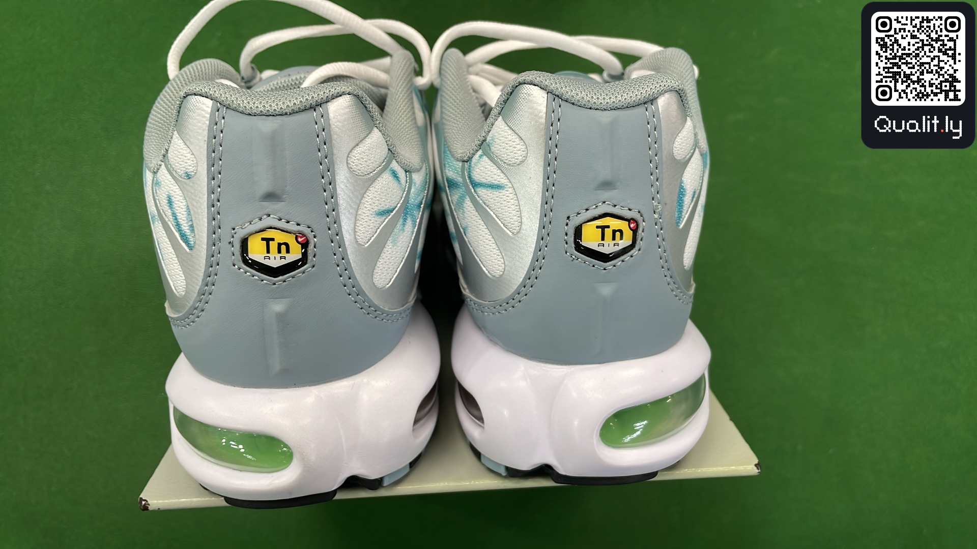 Sneaker — QC-Foto 3 von 154