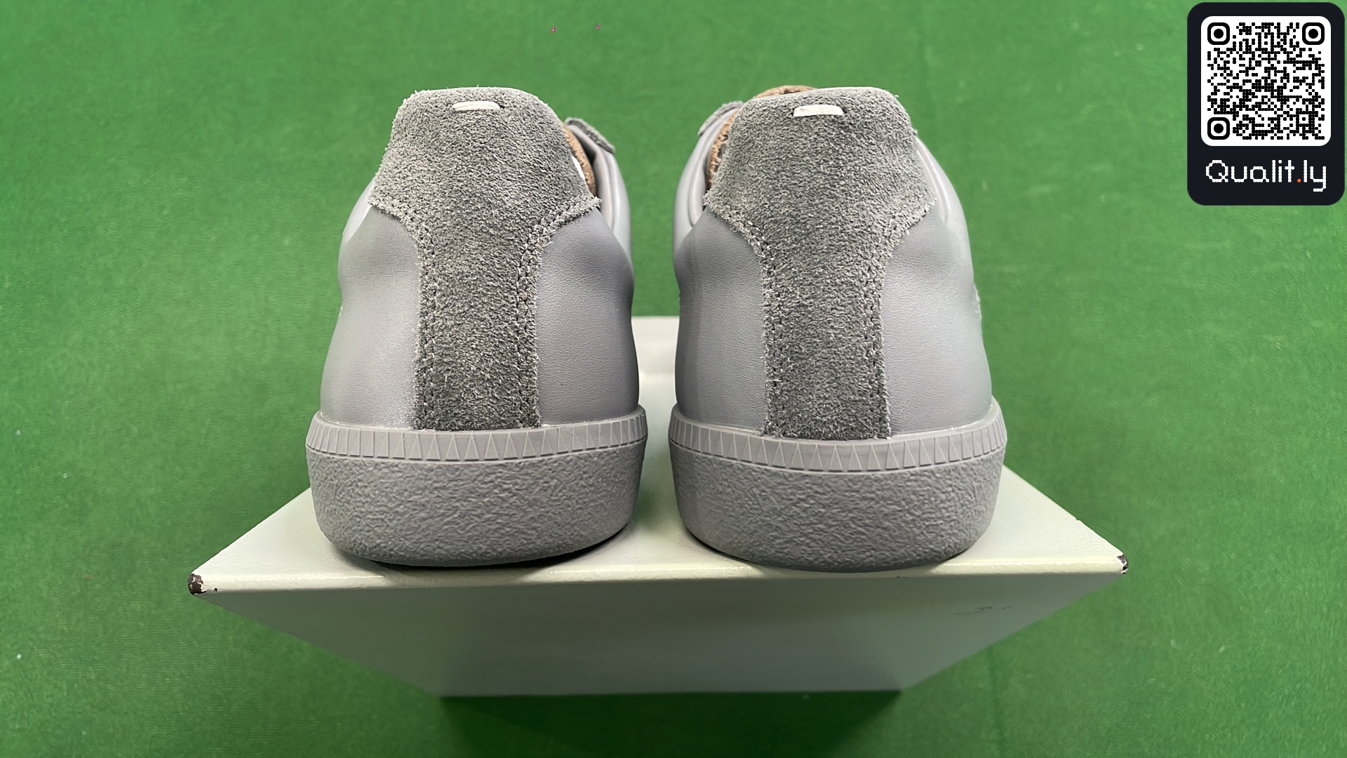 Foto QC 3 di 64