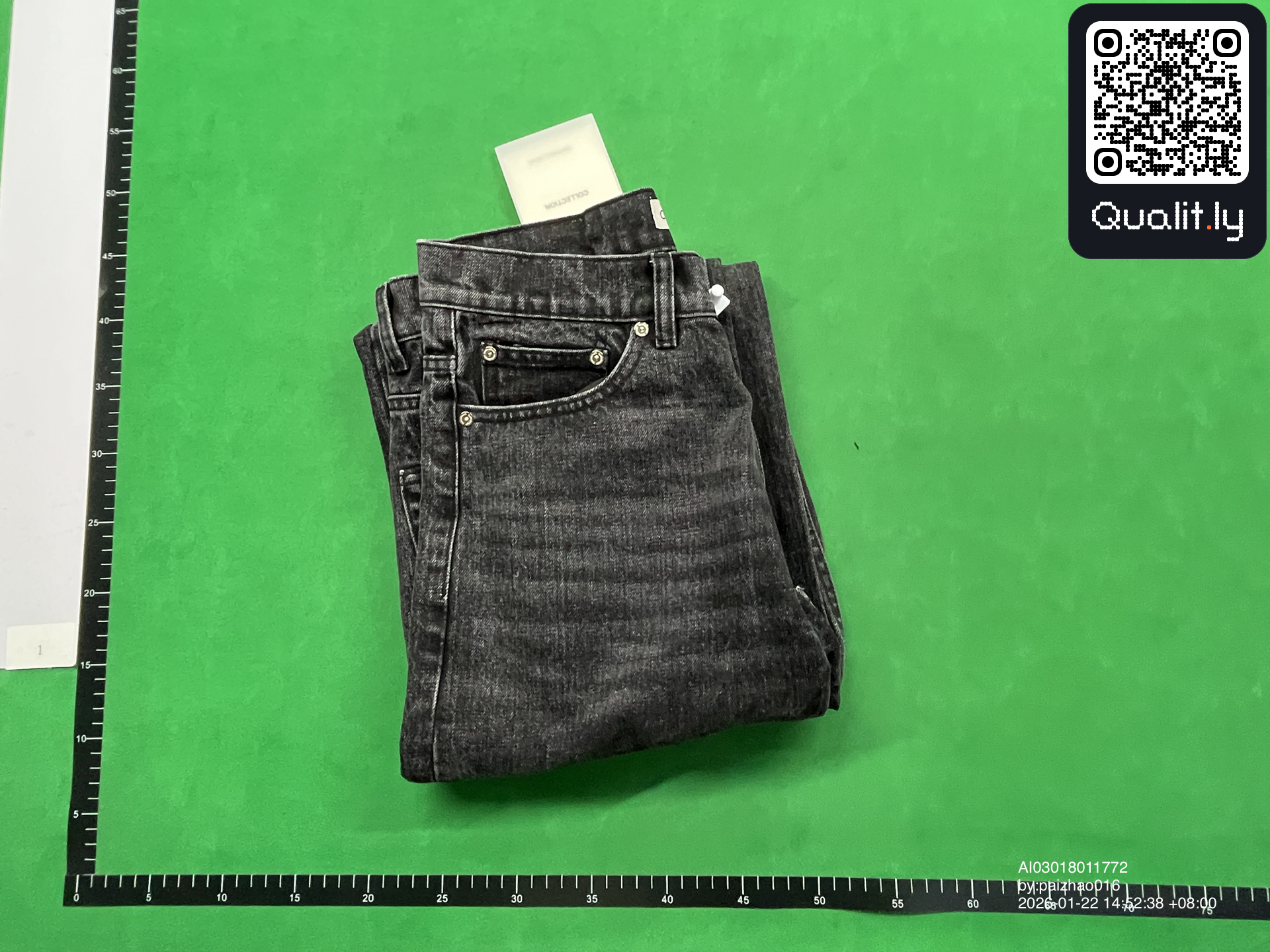 Jeansy — zdjęcie QC 1 z 34